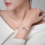 Vòng tay đá An Gem hồng mix trắng full charm - Ảnh 9