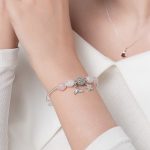 Vòng tay đá An Gem hồng mix trắng full charm - Ảnh 8