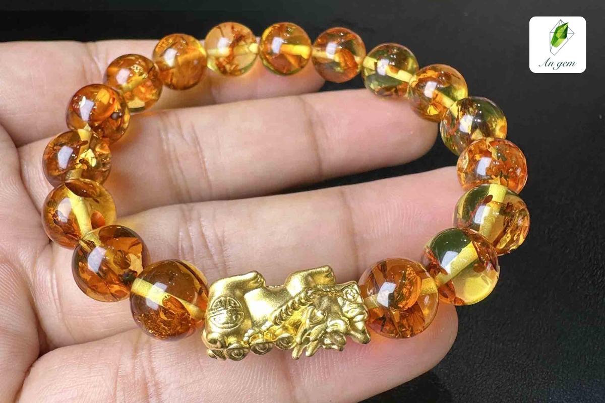 Hổ phách màu nào đắt nhất? Phân loại hổ phách tự nhiên 