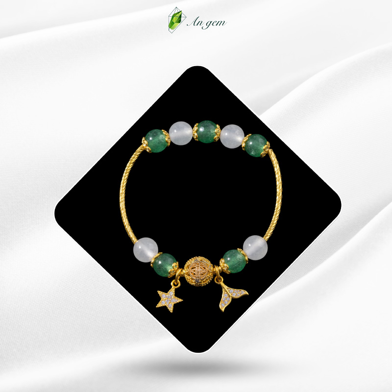 Đá thạch anh dâu xanh & Mã não trắng charm mạ vàng, đá 8mm