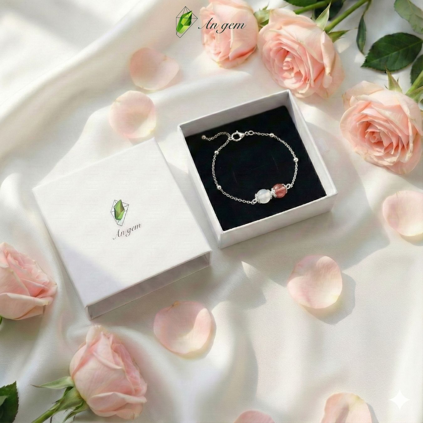 Vòng tay đá tự nhiên Moonstone mix dâu hồng