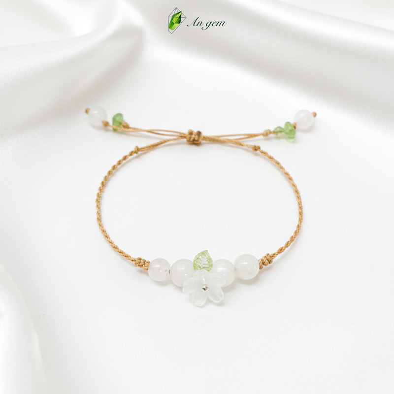 BLOSSOMS Moonstone